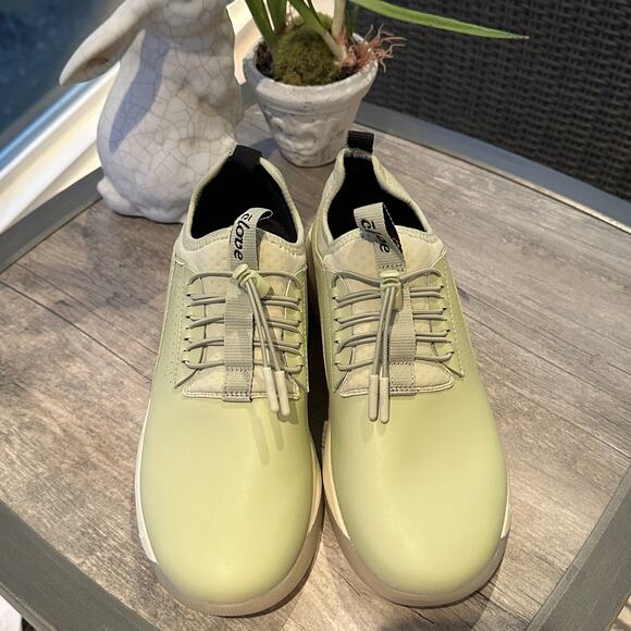 Clove Comfort Sneaker Nursing Sage Green Limited Edition Women W9.5/M8 Men NWOB - Picture 5 of 9